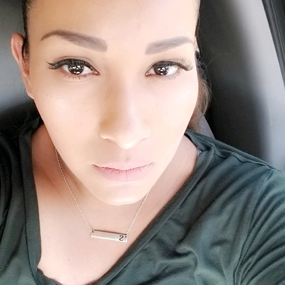 Meet your Posher, Yesenia